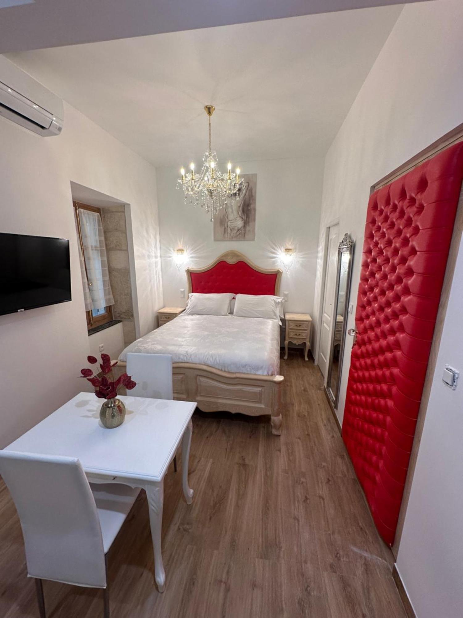 Petit Studio Presbytere Dans L'Eglise Нарбон Екстериор снимка