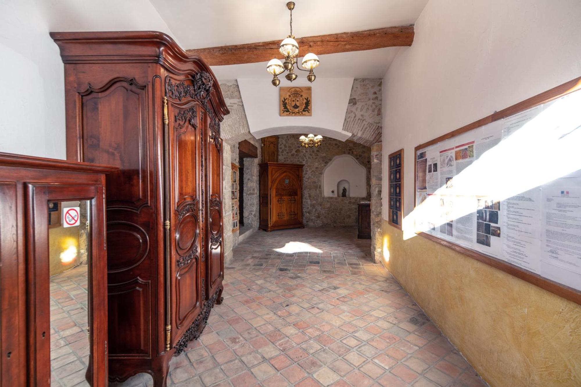 Petit Studio Presbytere Dans L'Eglise Нарбон Екстериор снимка
